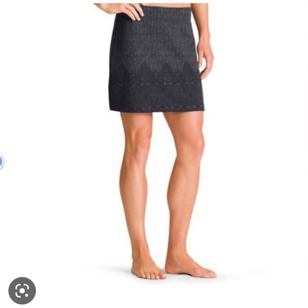 Athleta fleece lined tech skirt xs